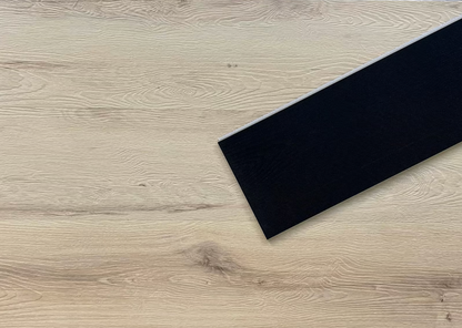 Klick-Vinylboden Breitdiele Eiche KURKUMA