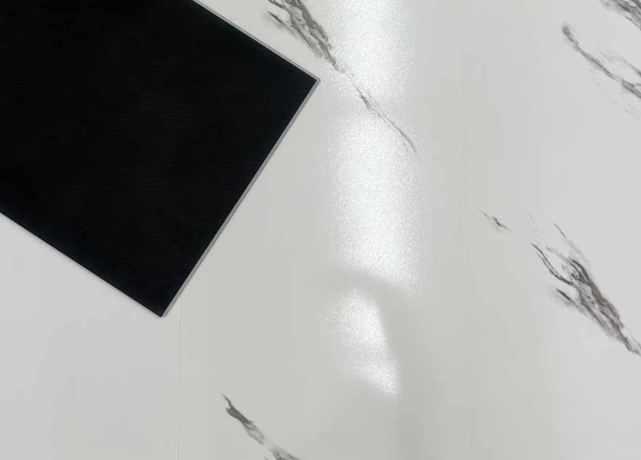 Klick-Vinylboden Hochglanz Alsberg Marmor